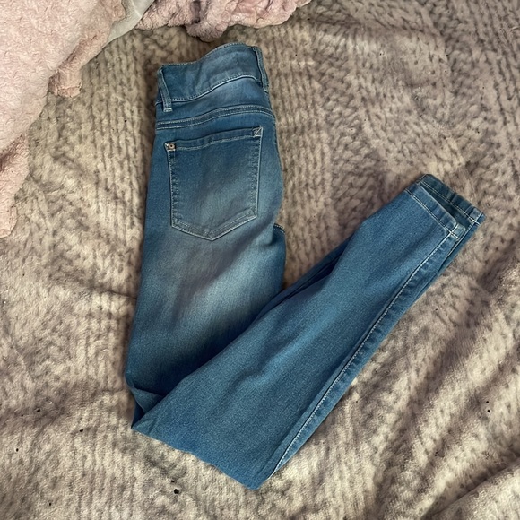 jeans - Picture 4 of 4